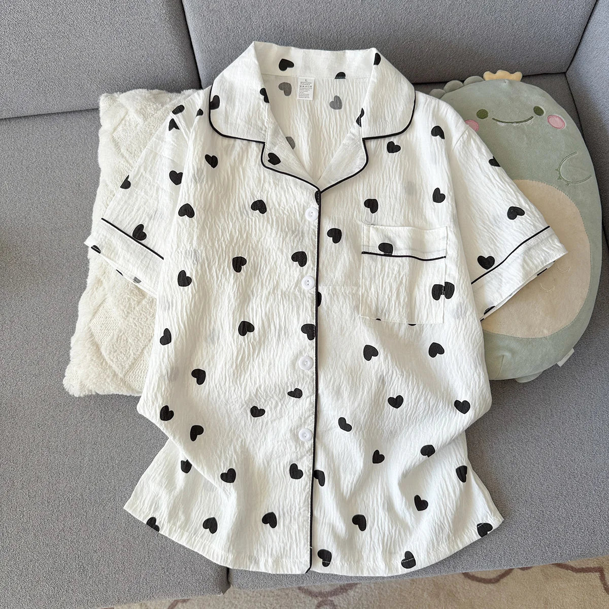 Women's Summer Thin Pajamas with Heart-Shaped Short Sleeves and Shorts, Sweet and Cute, Can Be Worn Outside in Summer, Two-Piece Home Wear Set